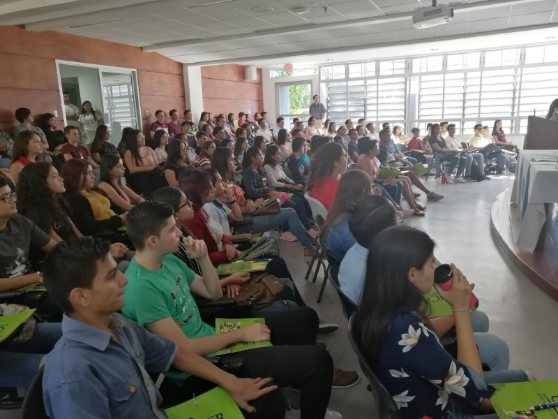 Estudiantes en inducción 